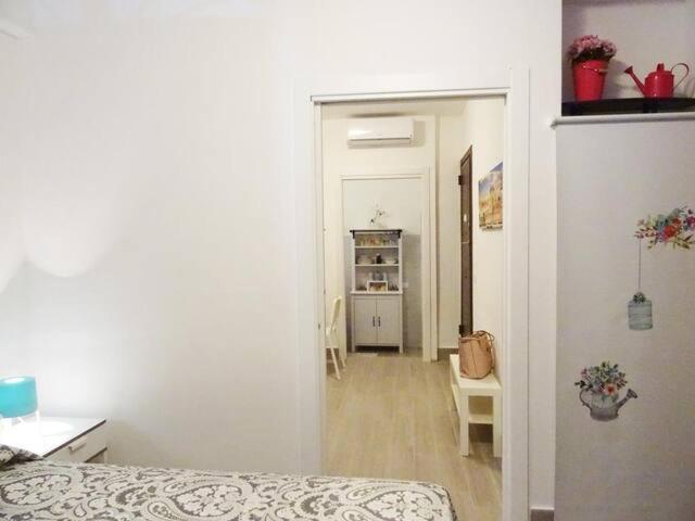 Around Cassaro Holiday House ปาแลร์โม ภายนอก รูปภาพ