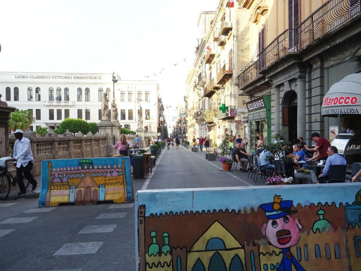 Around Cassaro Holiday House ปาแลร์โม ภายนอก รูปภาพ