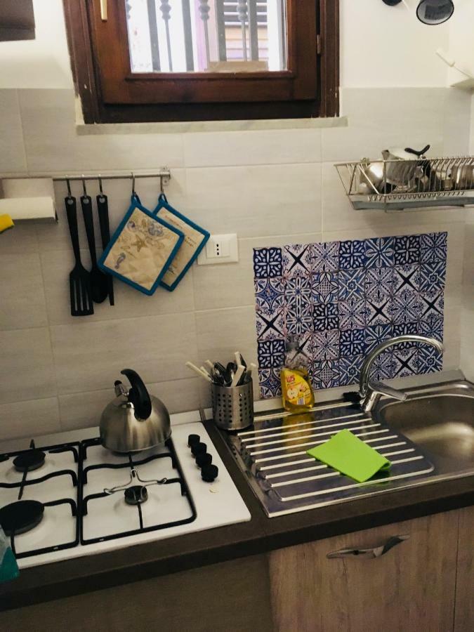 Around Cassaro Holiday House ปาแลร์โม ภายนอก รูปภาพ